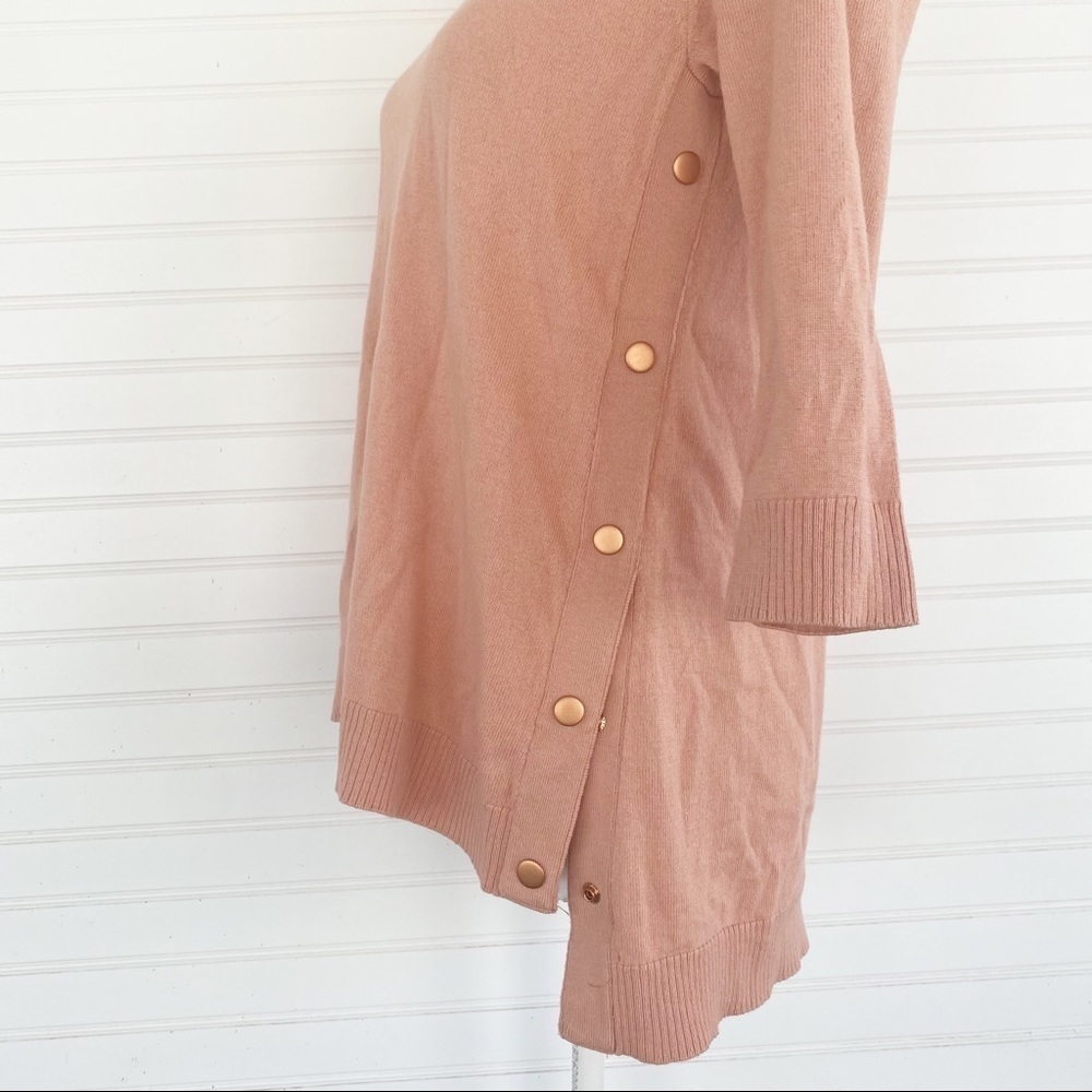 Soho New York & Company Sweater Size M Salmon Pink Snap Side 3/4 Sleeve Knit - Picture 3 of 11